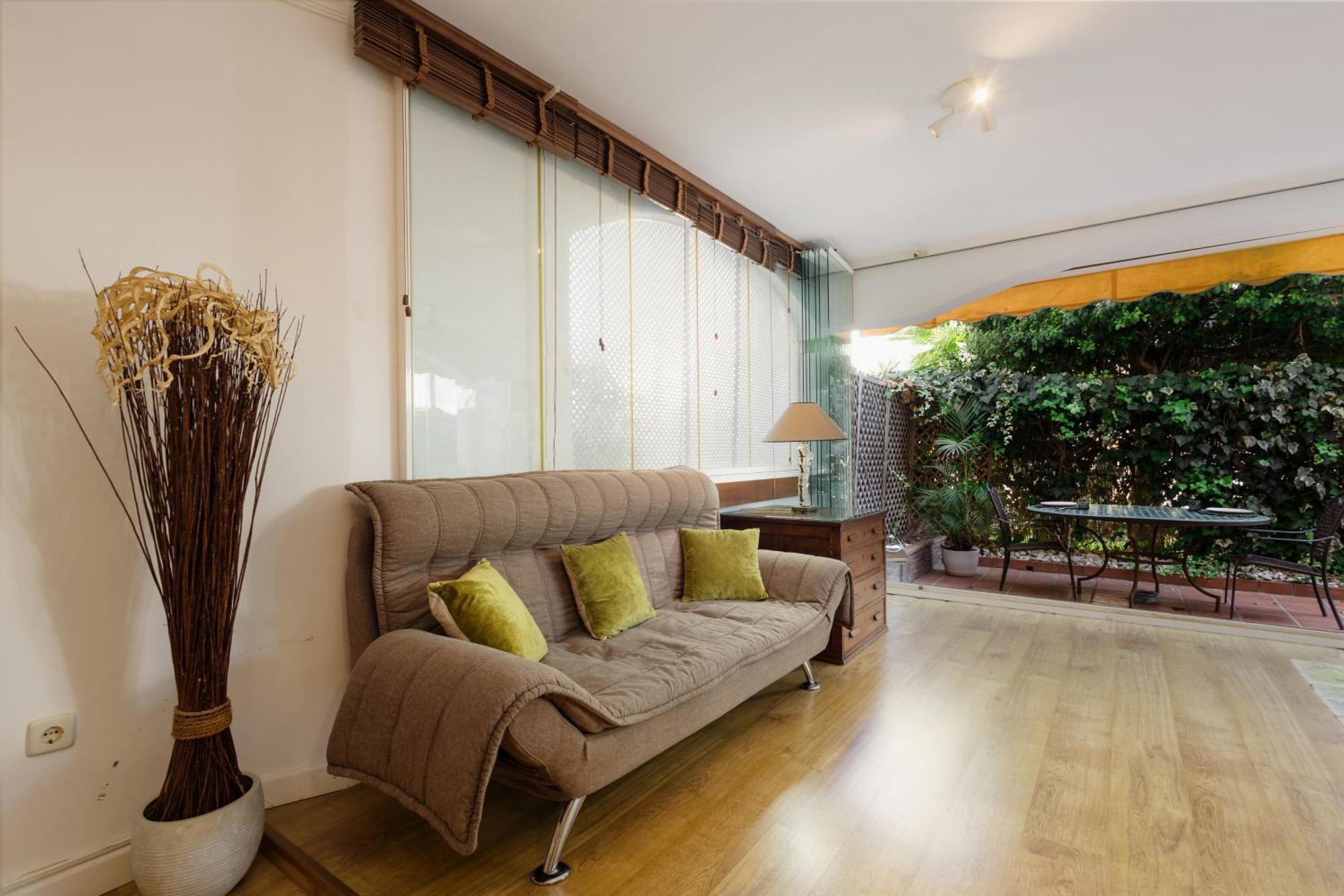 Ground Floor Holiday Apartment With Terrace And Pool In Puerto Banus, Marbella Exteriör bild