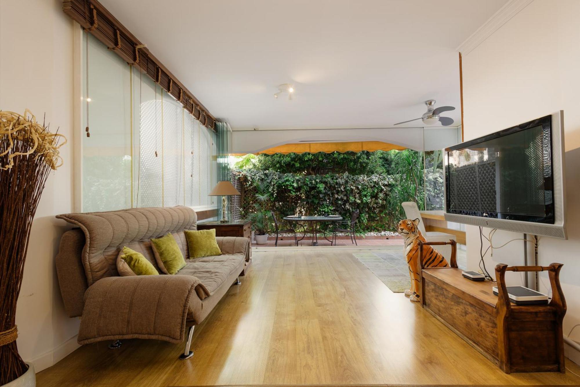 Ground Floor Holiday Apartment With Terrace And Pool In Puerto Banus, Marbella Exteriör bild